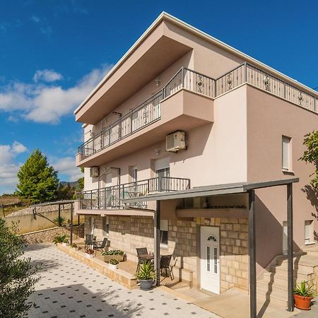 2 Bedroom Awesome Apartment In Mali Rat Sumpetar Exterior foto